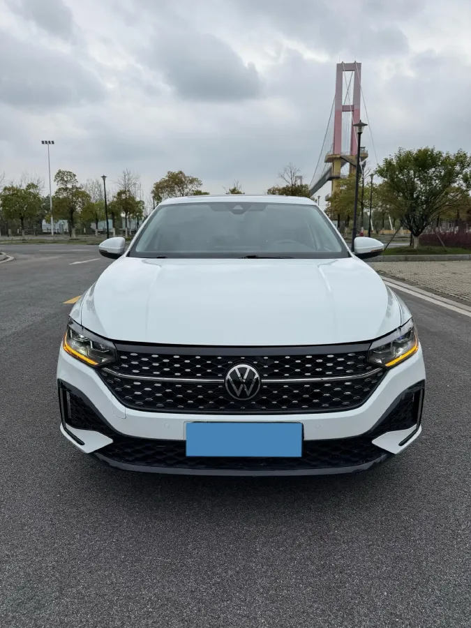 2024 Volkswagen Lavida 1.5T 160HP L4 7DCT,autocango,china used car exporter,china ev exporter,chinese used car exporter,chinese used ev exporter