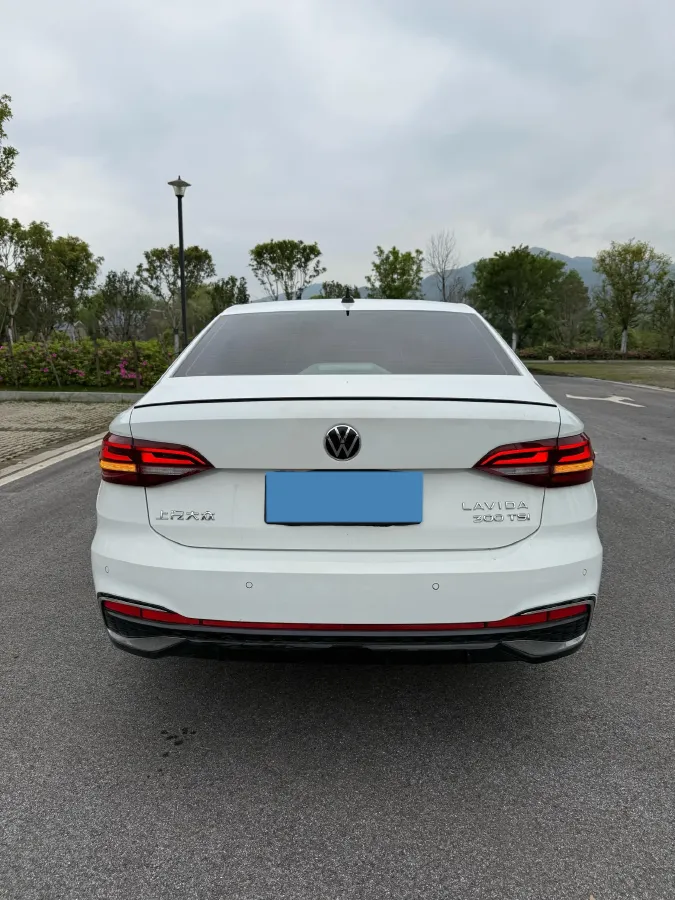 2024 Volkswagen Lavida 1.5T 160HP L4 7DCT,autocango,china used car exporter,china ev exporter,chinese used car exporter,chinese used ev exporter