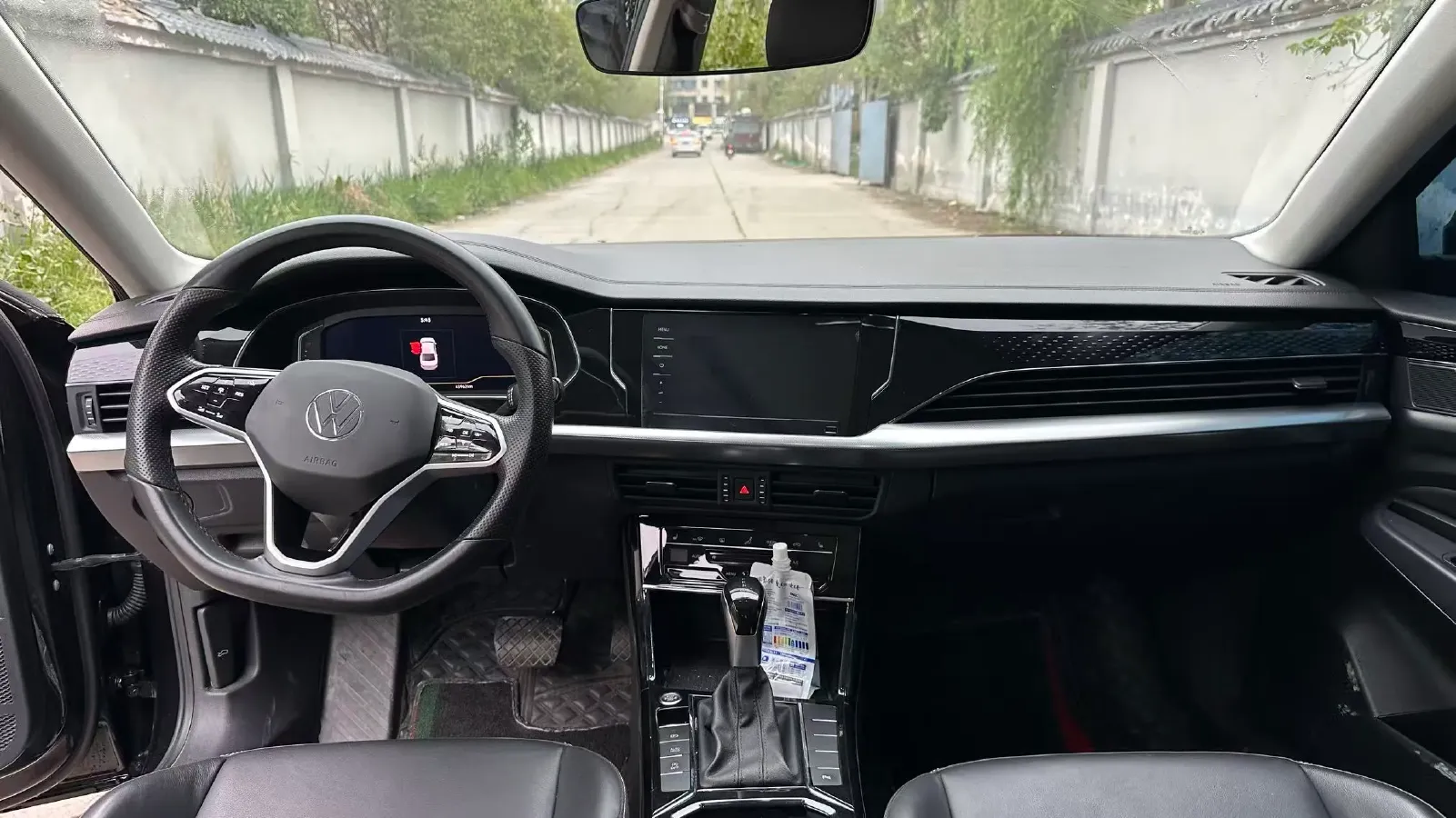 2023 Volkswagen Passat 2.0T 186HP L4 7DCT,autocango,china used car exporter,china ev exporter,chinese used car exporter,chinese used ev exporter