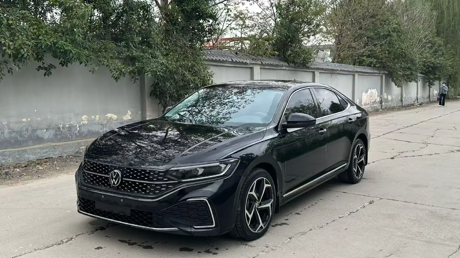 2023 Volkswagen Passat 2.0T 186HP L4 7DCT,autocango,china used car exporter,china ev exporter,chinese used car exporter,chinese used ev exporter