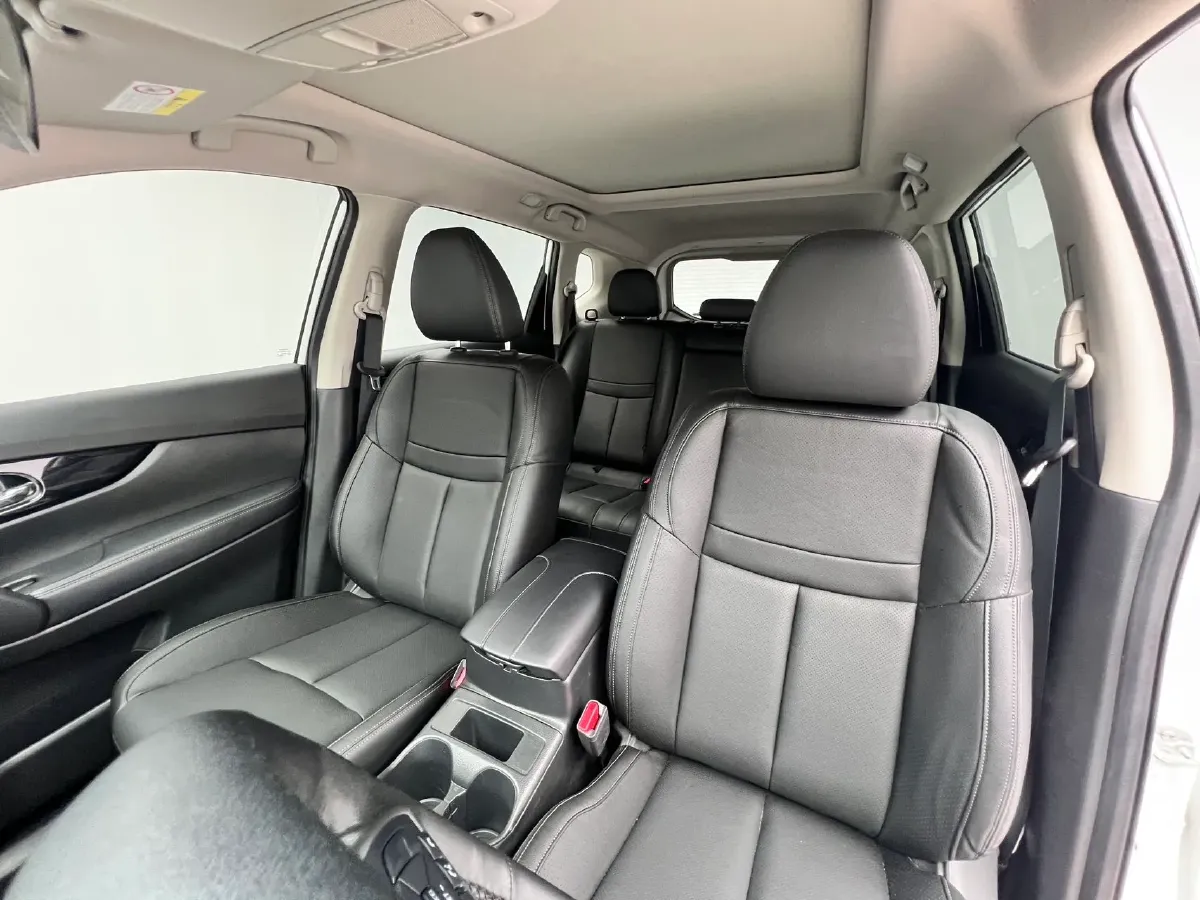 2022 Nissan X-Trail 2.0L 151HP L4 CVT,autocango,china used car exporter,china ev exporter,chinese used car exporter,chinese used ev exporter