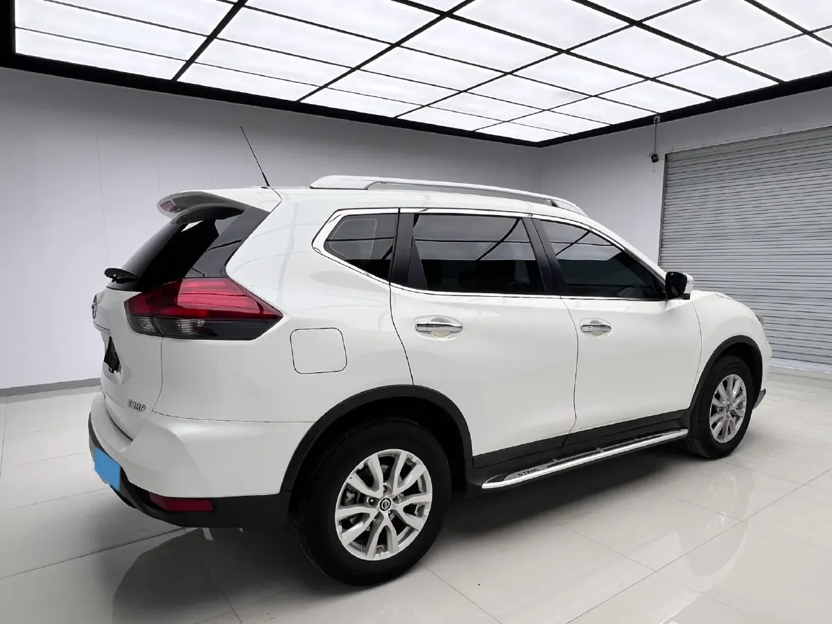 2022 Nissan X-Trail 2.0L 151HP L4 CVT,autocango,china used car exporter,china ev exporter,chinese used car exporter,chinese used ev exporter
