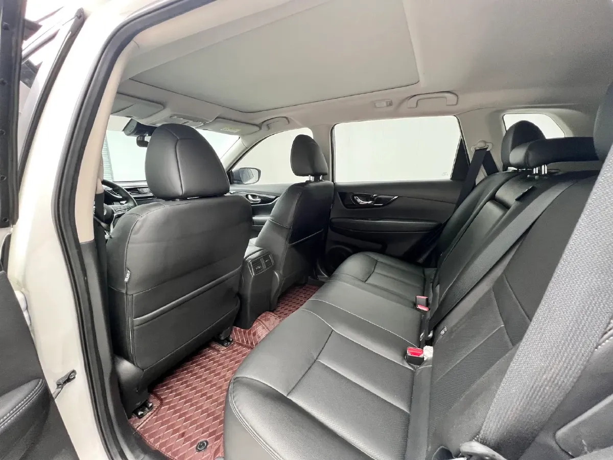 2022 Nissan X-Trail 2.0L 151HP L4 CVT,autocango,china used car exporter,china ev exporter,chinese used car exporter,chinese used ev exporter