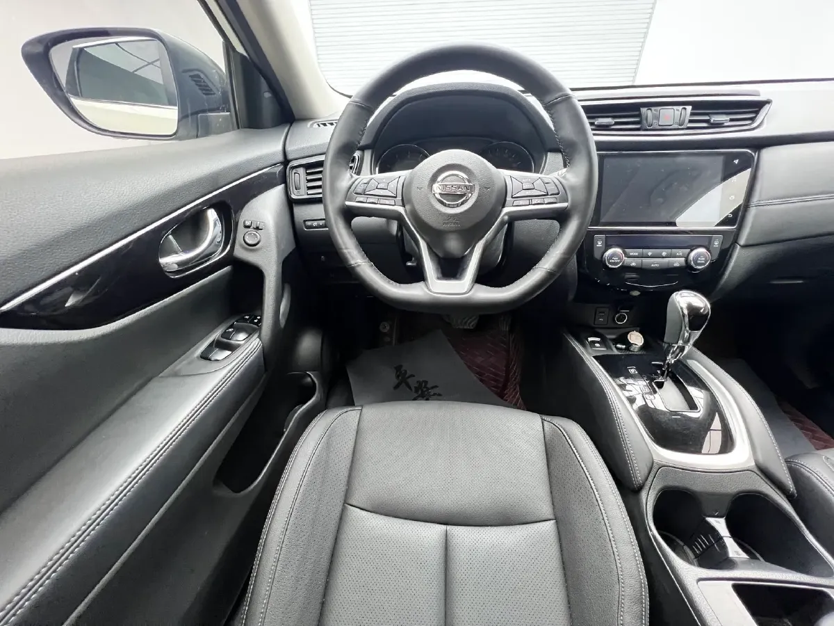 2022 Nissan X-Trail 2.0L 151HP L4 CVT,autocango,china used car exporter,china ev exporter,chinese used car exporter,chinese used ev exporter