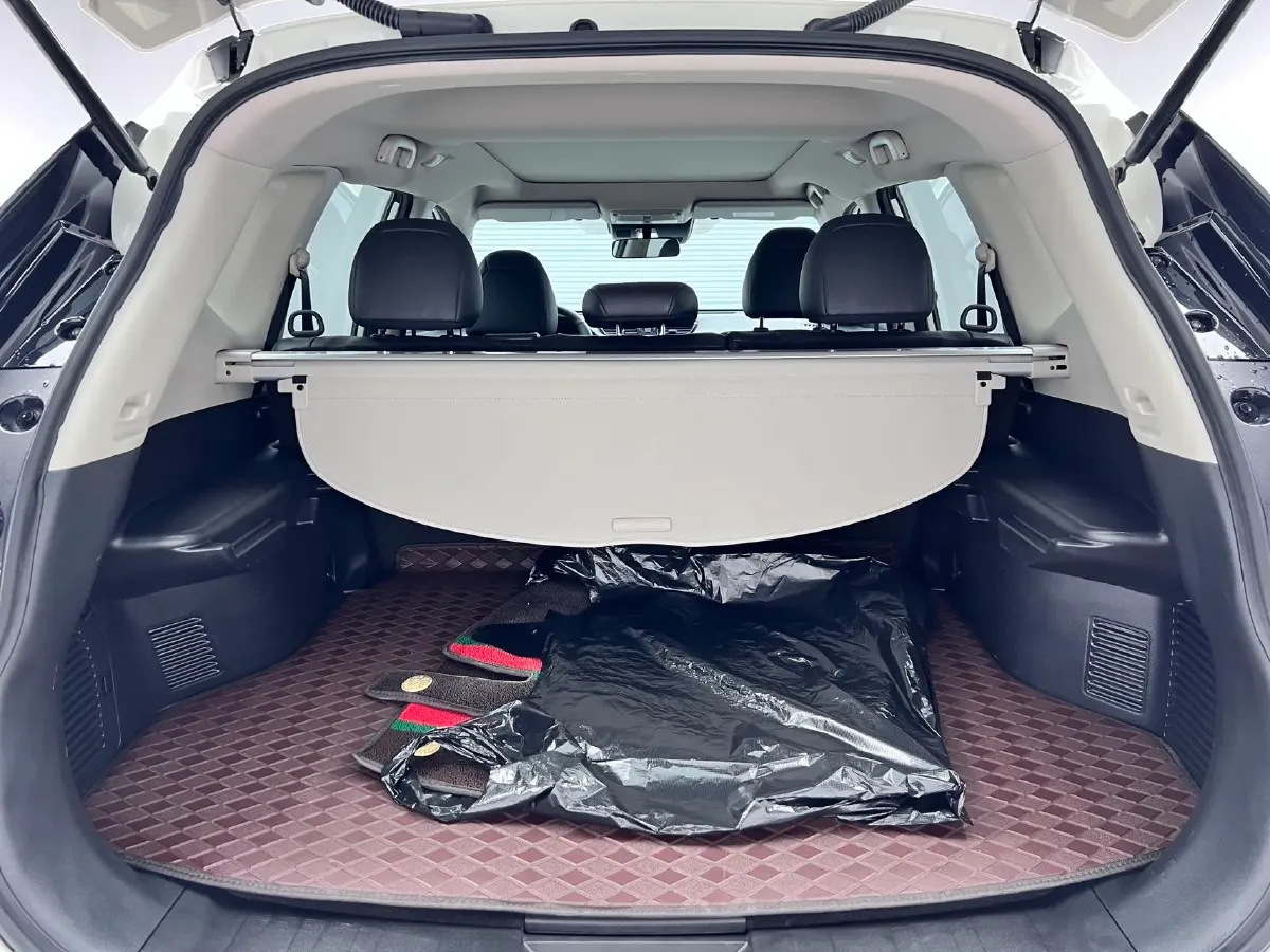 2022 Nissan X-Trail 2.0L 151HP L4 CVT,autocango,china used car exporter,china ev exporter,chinese used car exporter,chinese used ev exporter