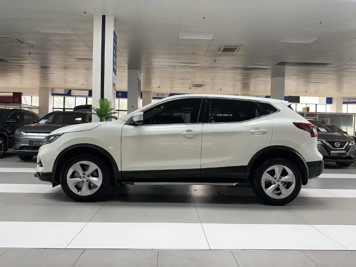 2022 Nissan Qashqai 2.0L 151HP L4 CVT,autocango,china used car exporter,china ev exporter,chinese used car exporter,chinese used ev exporter