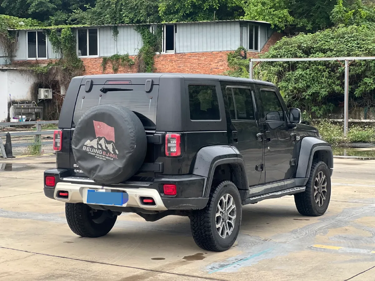 2023 Beijing BJ40 2.0T 224HP L4 8AT,autocango,china used car exporter,china ev exporter,chinese used car exporter,chinese used ev exporter