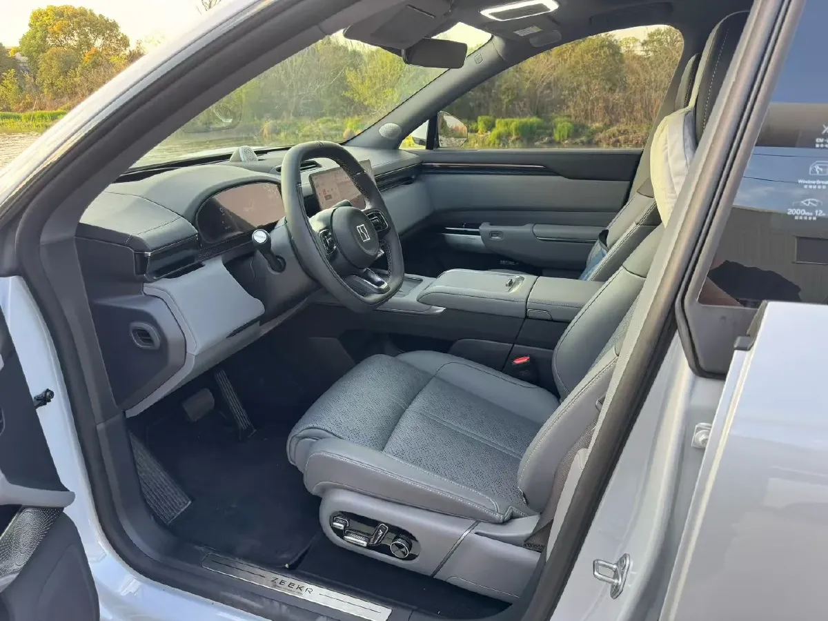 2025 Zeekr 7X BEV 100KWH,autocango,china used car exporter,china ev exporter,chinese used car exporter,chinese used ev exporter