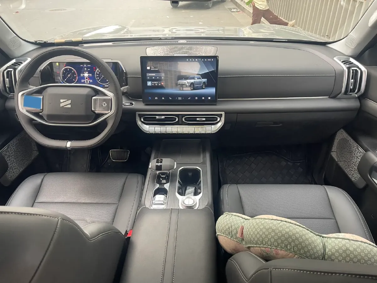 2025 Dongfeng Z9 2.3T 190HP L4 8AT,autocango,china used car exporter,china ev exporter,chinese used car exporter,chinese used ev exporter