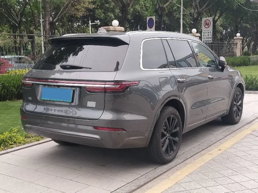 2020 Li ONE Range Extended 131HP REEV 40.5KWH,autocango,china used car exporter,china ev exporter,chinese used car exporter,chinese used ev exporter
