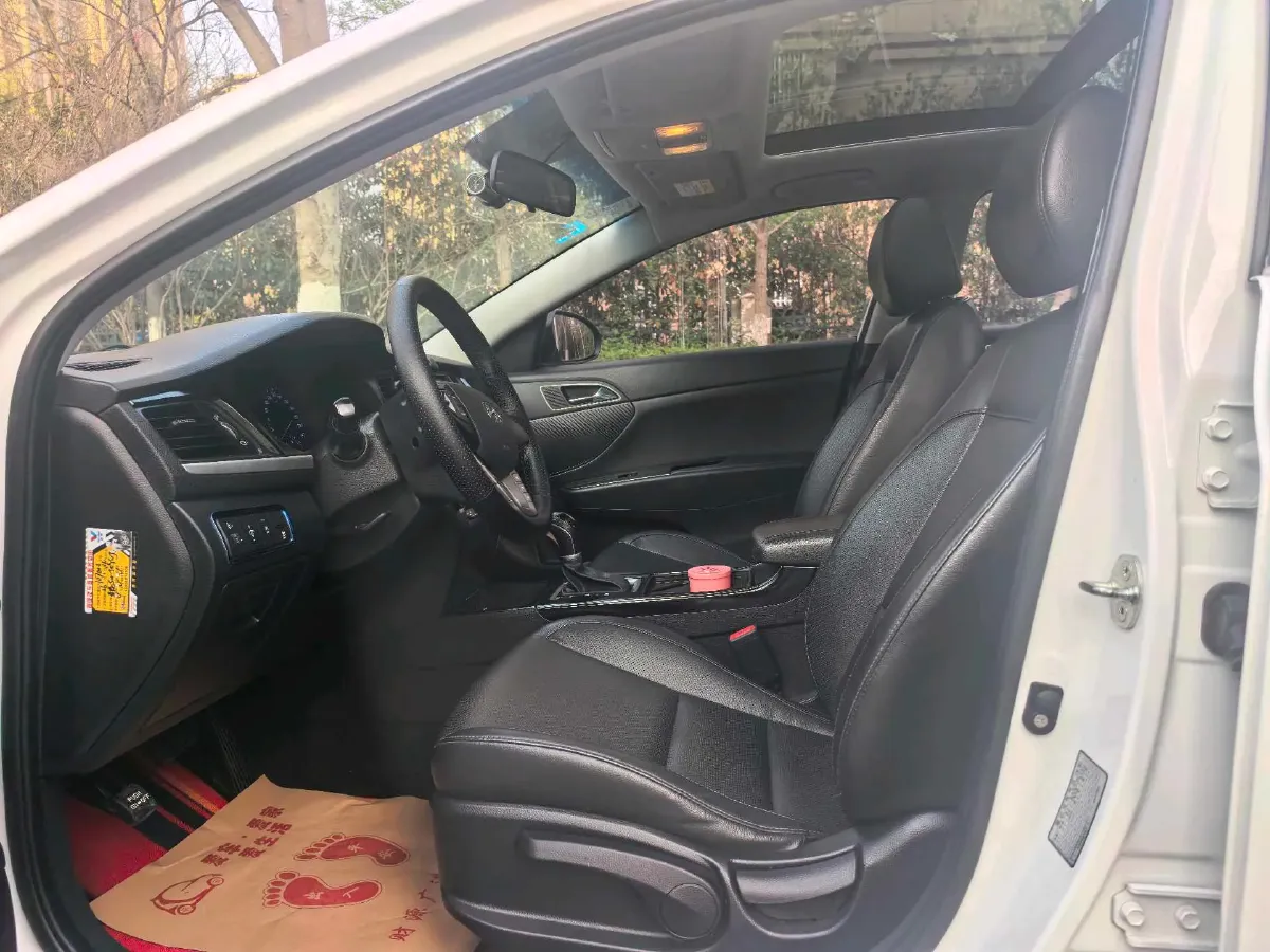 2017 Hyundai Mistra 1.8L 143HP L4 6AT,autocango,china used car exporter,china ev exporter,chinese used car exporter,chinese used ev exporter