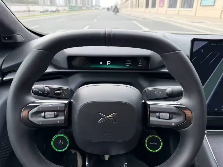 2025 Xpeng P7 BEV,autocango,china used car exporter,china ev exporter,chinese used car exporter,chinese used ev exporter