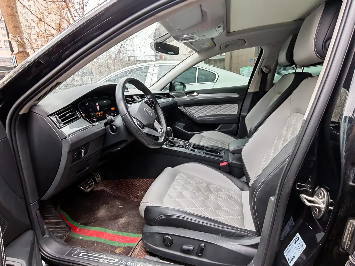 2023 Volkswagen Magotan 1.4T 150HP L4 7DCT,autocango,china used car exporter,china ev exporter,chinese used car exporter,chinese used ev exporter