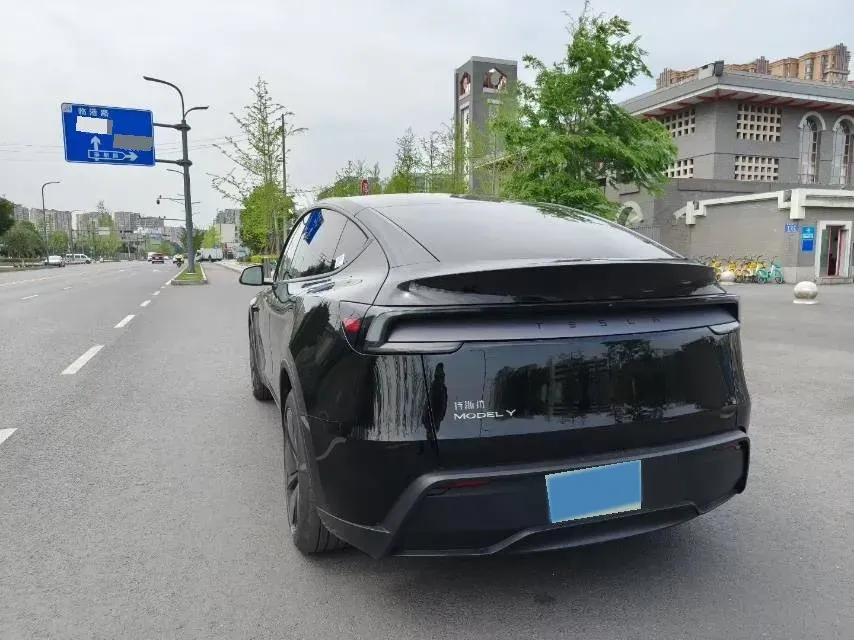 2026 Tesla Model Y BEV,autocango,china used car exporter,china ev exporter,chinese used car exporter,chinese used ev exporter