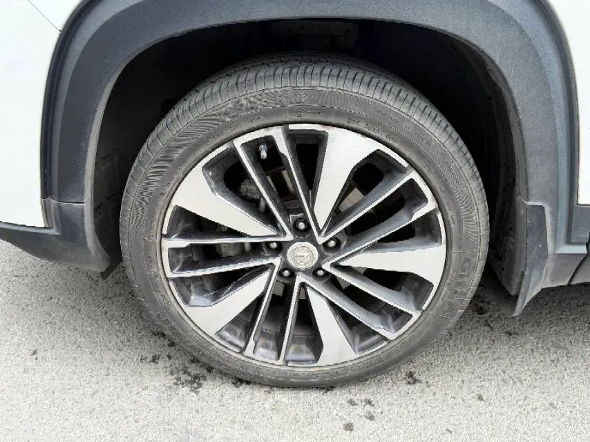 2021 ChangAn CS35 Plus 1.4T 160HP L4 7DCT,autocango,china used car exporter,china ev exporter,chinese used car exporter,chinese used ev exporter