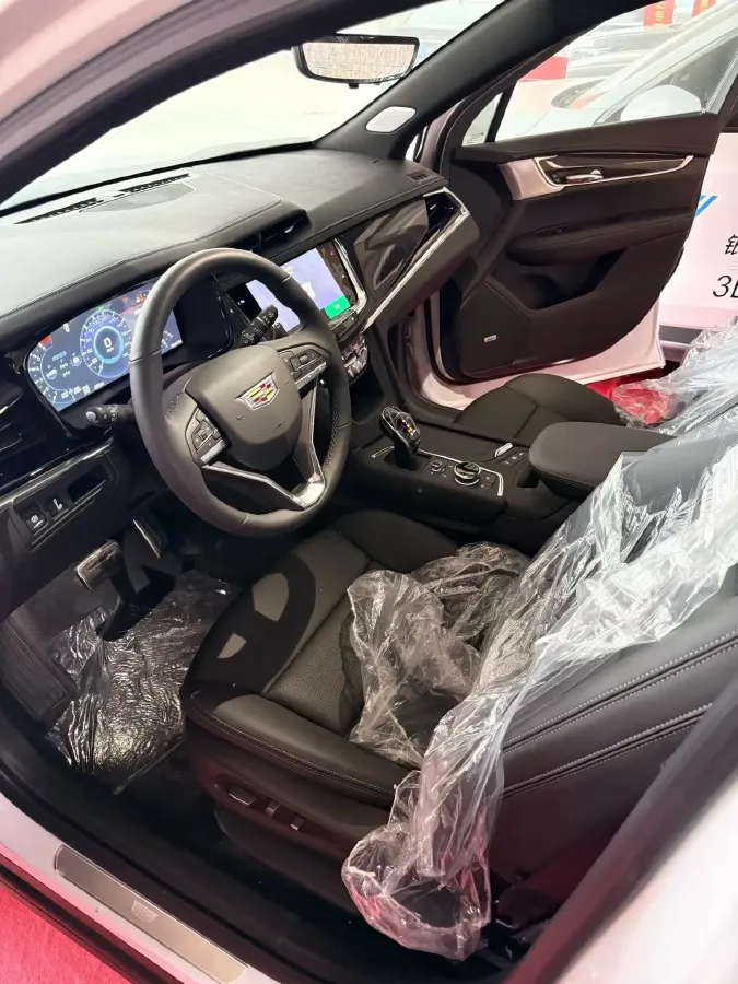 2025 Cadillac XT6 2.0T 237HP L4 9AT,autocango,china used car exporter,china ev exporter,chinese used car exporter,chinese used ev exporter