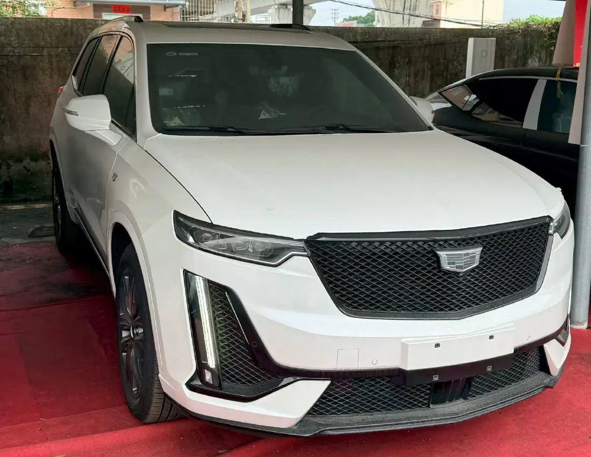 2025 Cadillac XT6 2.0T 237HP L4 9AT,autocango,china used car exporter,china ev exporter,chinese used car exporter,chinese used ev exporter