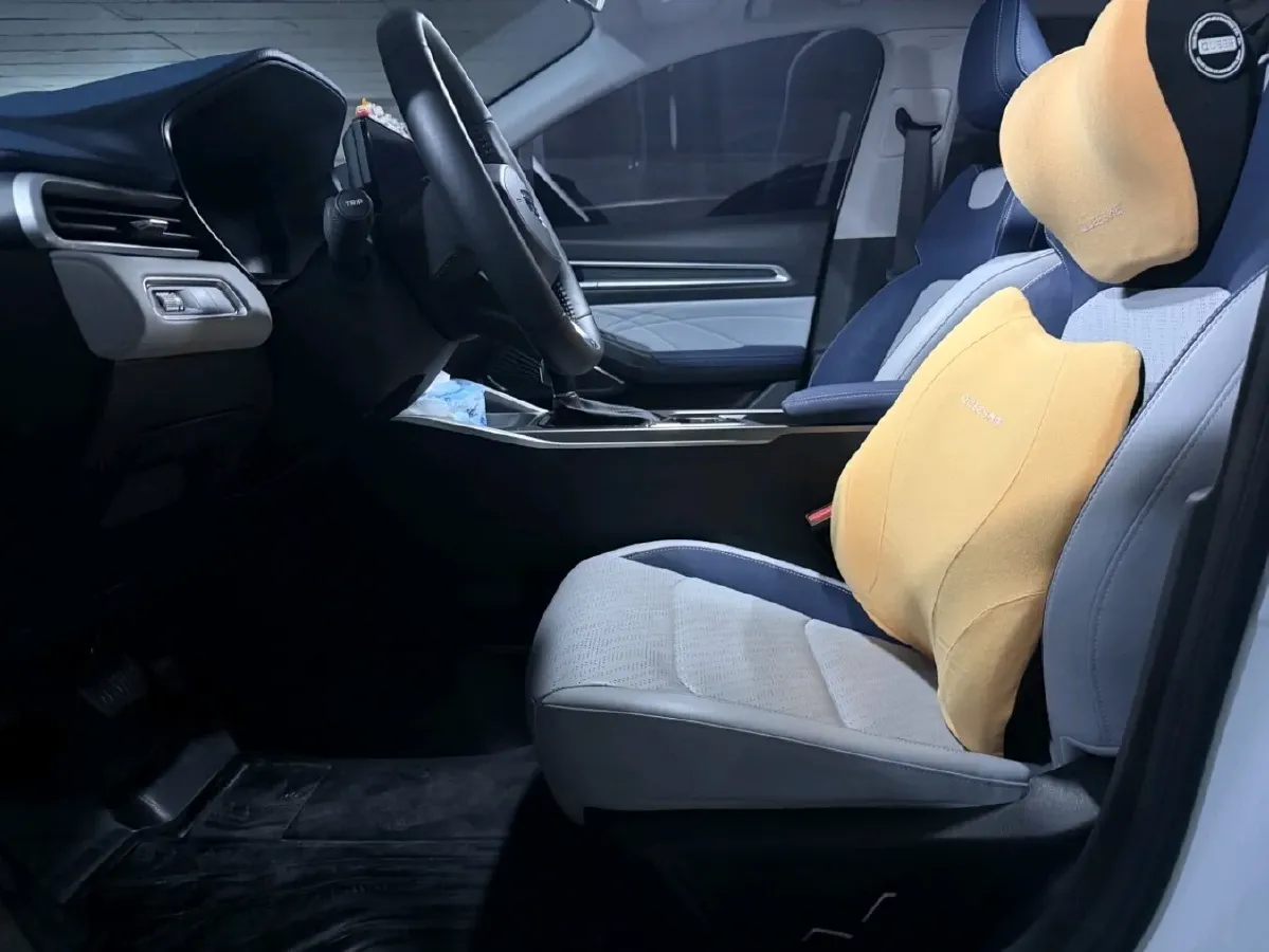 2022 Geely Emgrand 1.5L 114HP L4 CVT,autocango,china used car exporter,china ev exporter,chinese used car exporter,chinese used ev exporter