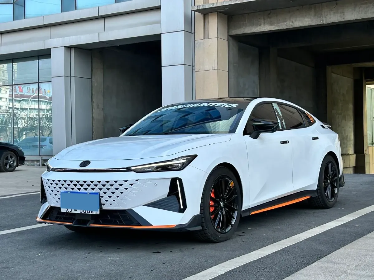 2024 ChangAn UNI-V 1.5T 188HP L4 7DCT,autocango,china used car exporter,china ev exporter,chinese used car exporter,chinese used ev exporter