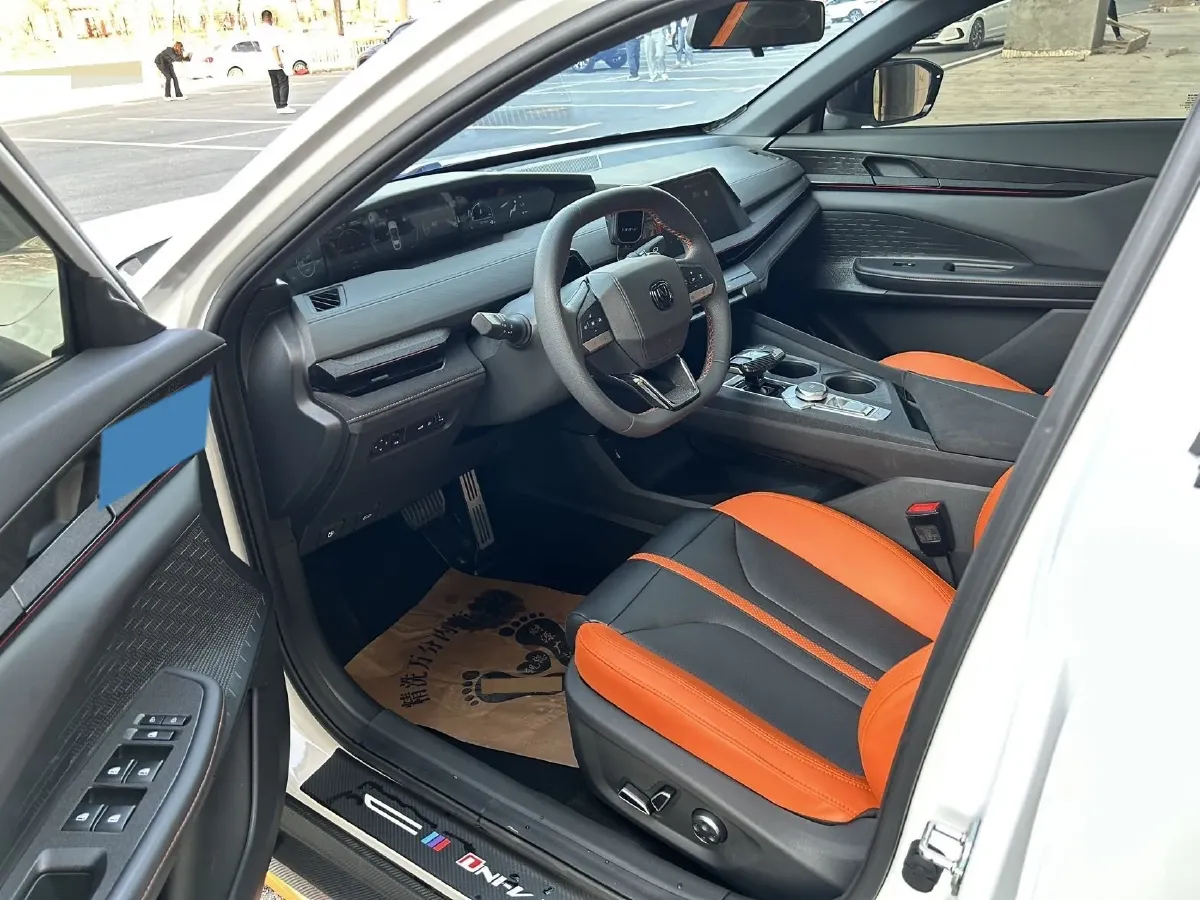 2024 ChangAn UNI-V 1.5T 188HP L4 7DCT,autocango,china used car exporter,china ev exporter,chinese used car exporter,chinese used ev exporter