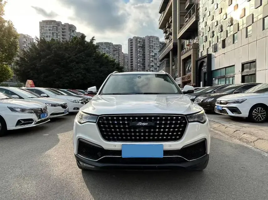 2017 Zotye T700 1.8T 177HP L4 6DCT,autocango,china used car exporter,china ev exporter,chinese used car exporter,chinese used ev exporter