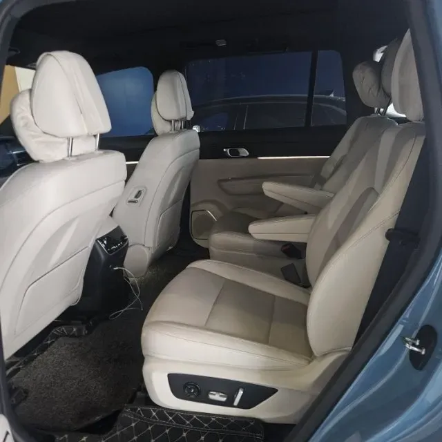 2021 Li ONE Range Extended 131HP REEV 40.5KWH,autocango,china used car exporter,china ev exporter,chinese used car exporter,chinese used ev exporter