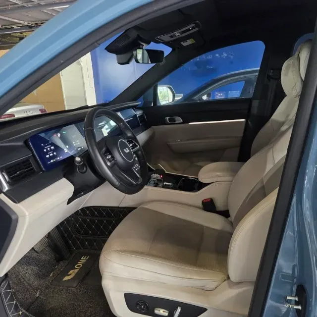 2021 Li ONE Range Extended 131HP REEV 40.5KWH,autocango,china used car exporter,china ev exporter,chinese used car exporter,chinese used ev exporter