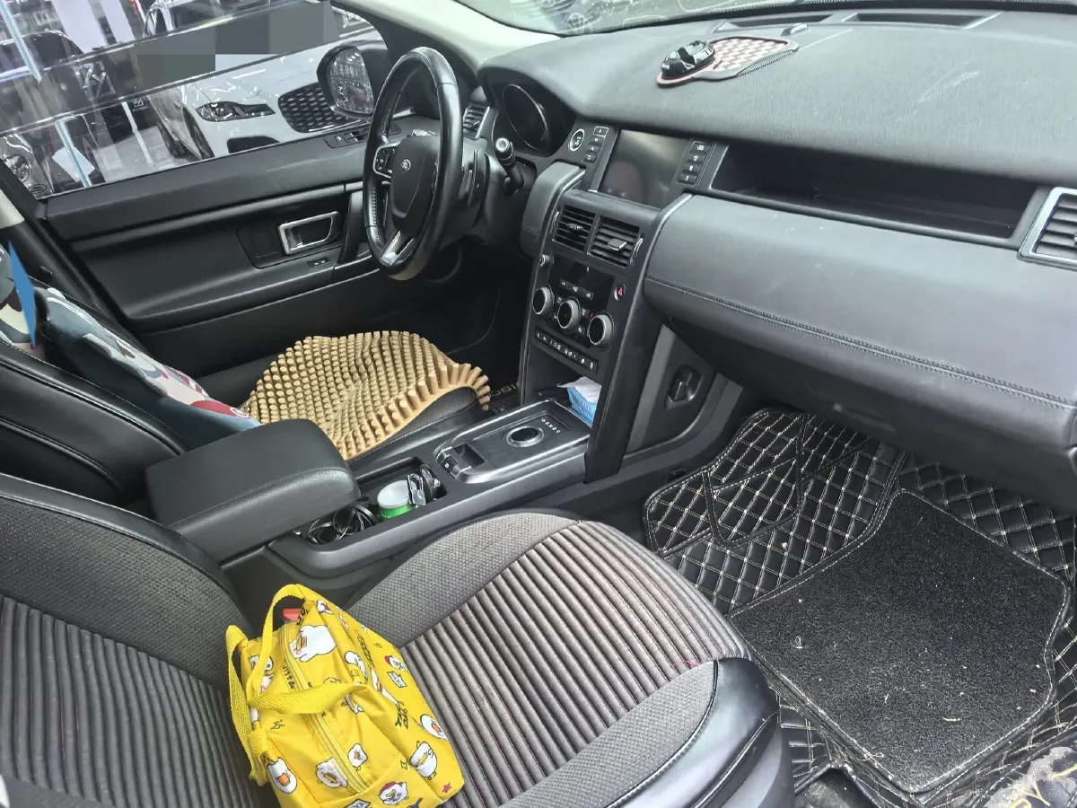 2019 Land Rover Discovery Sport 2.0T 241HP L4 9AT,autocango,china used car exporter,china ev exporter,chinese used car exporter,chinese used ev exporter