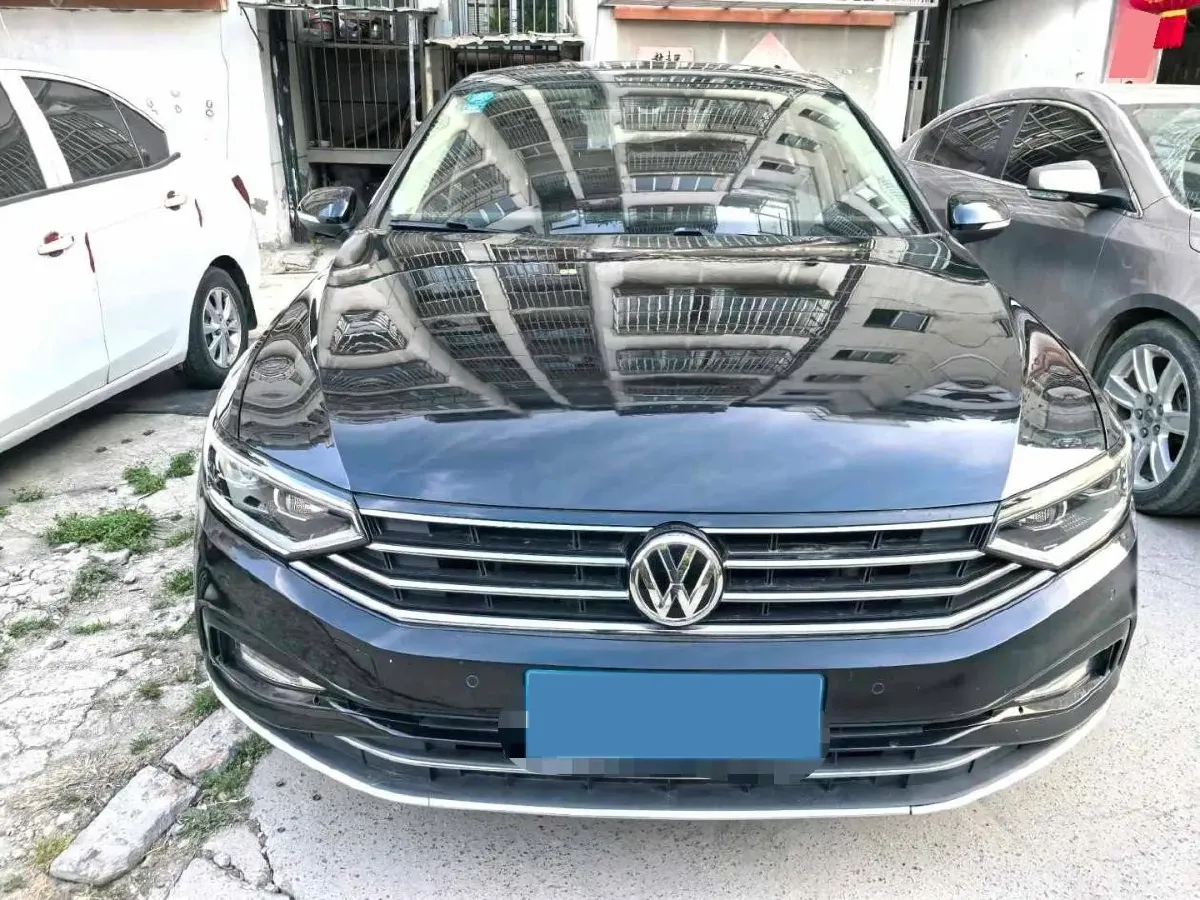 2020 Volkswagen Magotan 2.0T 186HP L4 7DCT,autocango,china used car exporter,china ev exporter,chinese used car exporter,chinese used ev exporter
