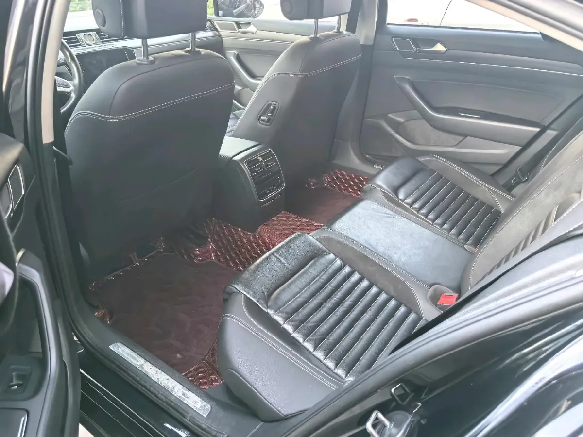 2020 Volkswagen Magotan 2.0T 186HP L4 7DCT,autocango,china used car exporter,china ev exporter,chinese used car exporter,chinese used ev exporter