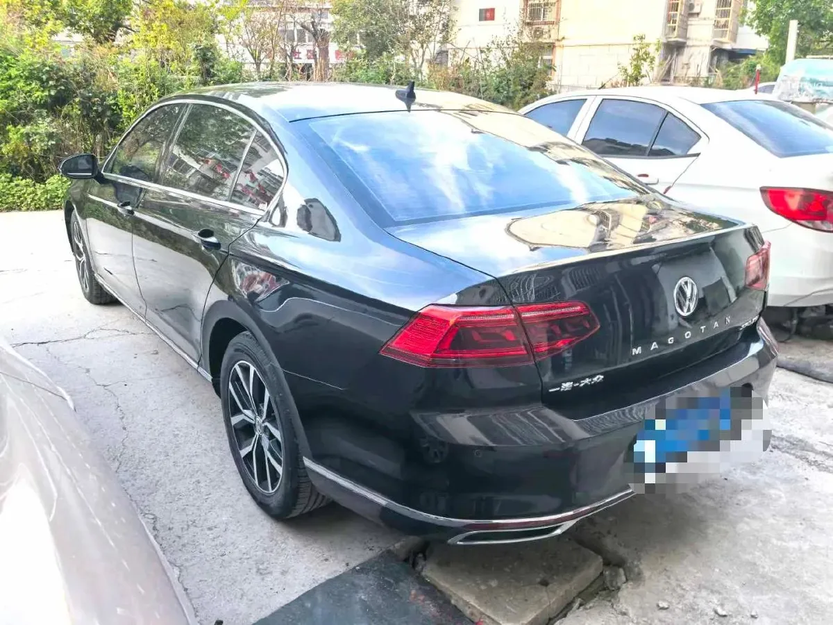 2020 Volkswagen Magotan 2.0T 186HP L4 7DCT,autocango,china used car exporter,china ev exporter,chinese used car exporter,chinese used ev exporter