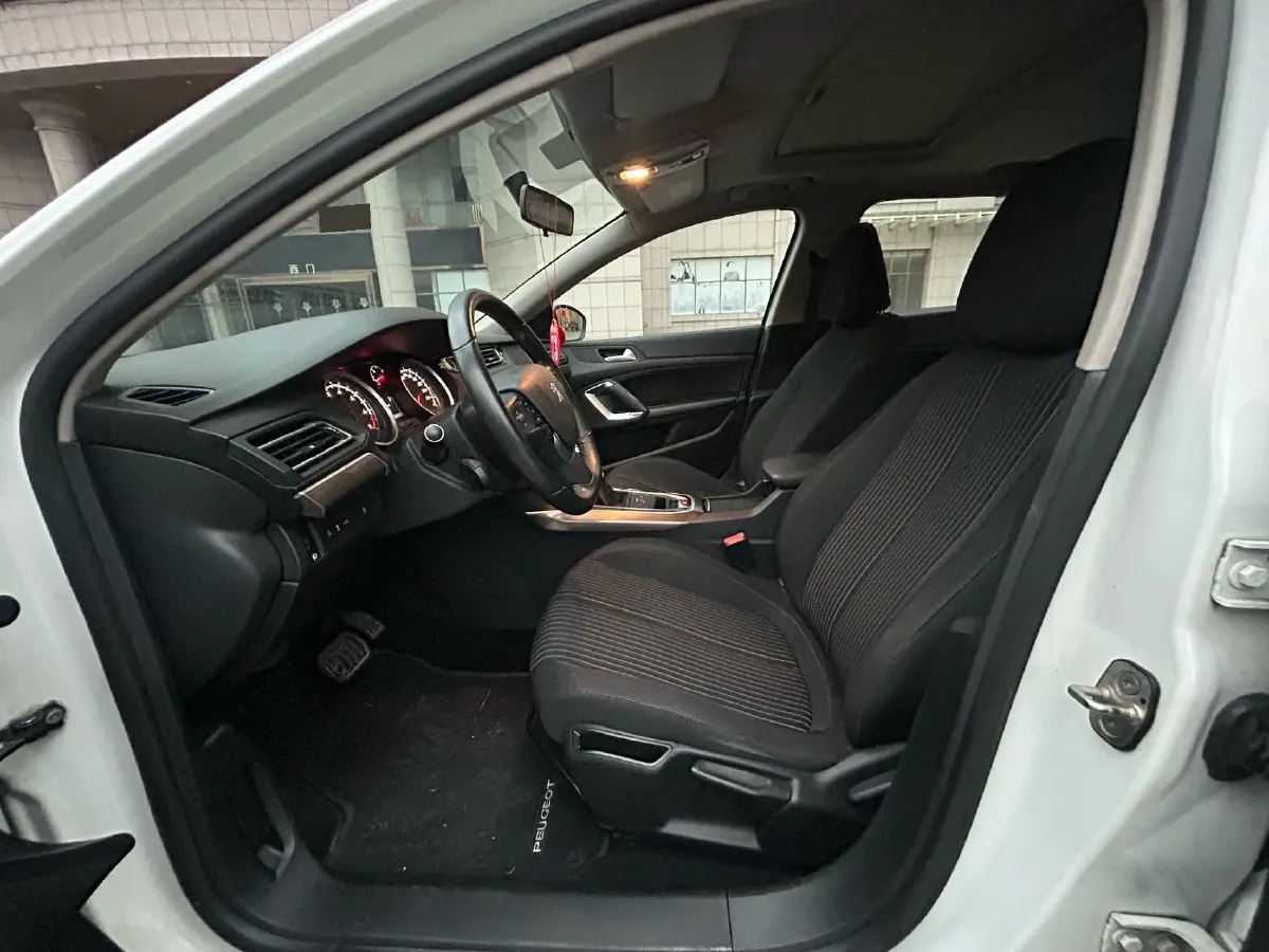 2016 Peugeot 408 1.6T 167HP L4 6AT,autocango,china used car exporter,china ev exporter,chinese used car exporter,chinese used ev exporter