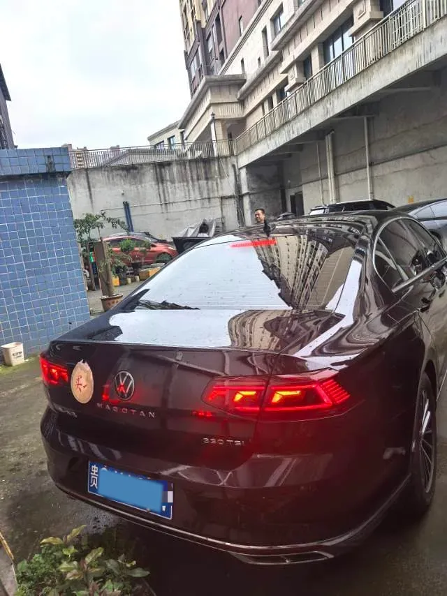 2023 Volkswagen Magotan 2.0T 186HP L4 7DCT,autocango,china used car exporter,china ev exporter,chinese used car exporter,chinese used ev exporter