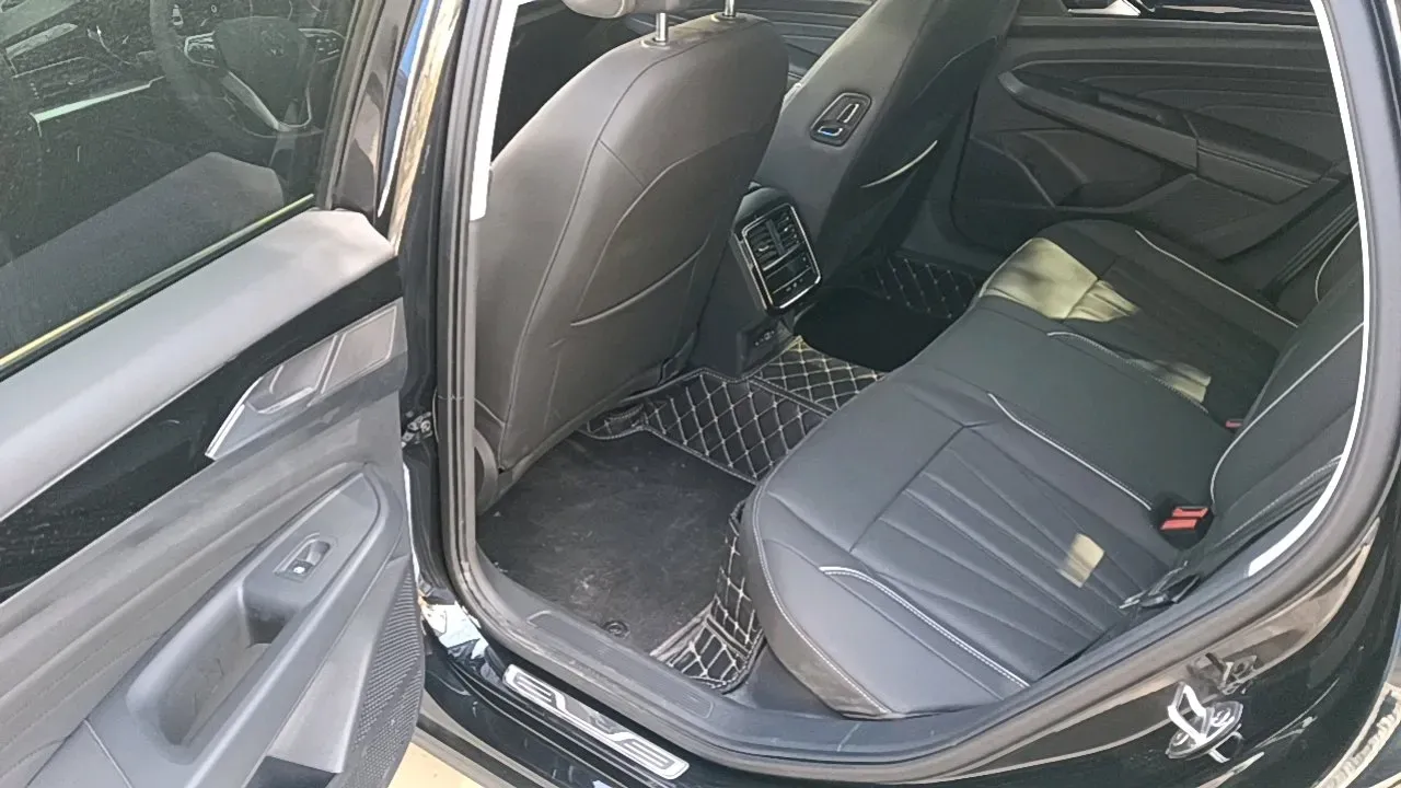 2025 Volkswagen Passat 2.0T 220HP L4 7DCT,autocango,china used car exporter,china ev exporter,chinese used car exporter,chinese used ev exporter