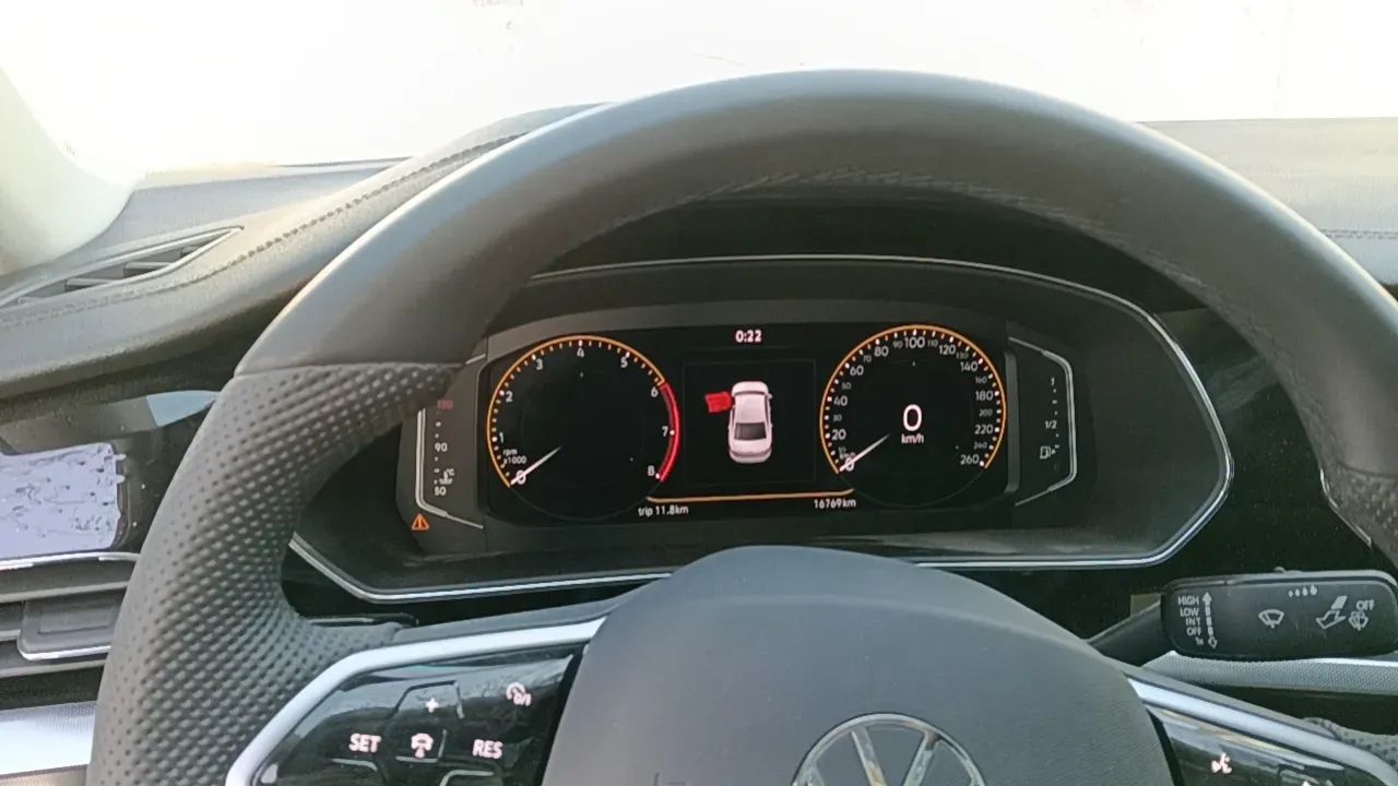 2025 Volkswagen Passat 2.0T 220HP L4 7DCT,autocango,china used car exporter,china ev exporter,chinese used car exporter,chinese used ev exporter