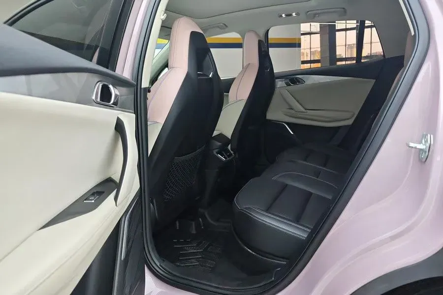 2023 LYNK&CO 03 1.5T 181HP L4 7DCT,autocango,china used car exporter,china ev exporter,chinese used car exporter,chinese used ev exporter