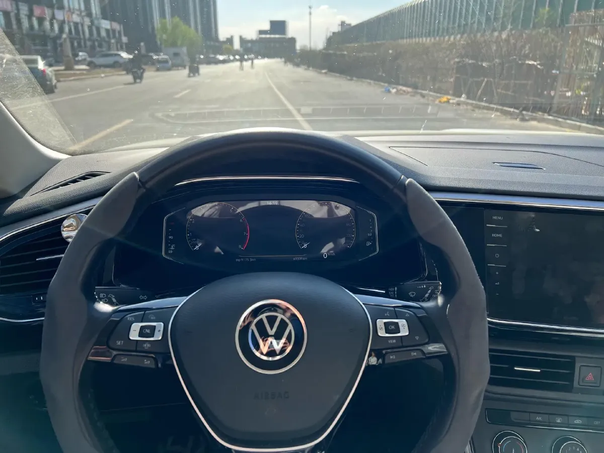 2021 Volkswagen Tayron 2.0T 186HP L4 7DCT,autocango,china used car exporter,china ev exporter,chinese used car exporter,chinese used ev exporter