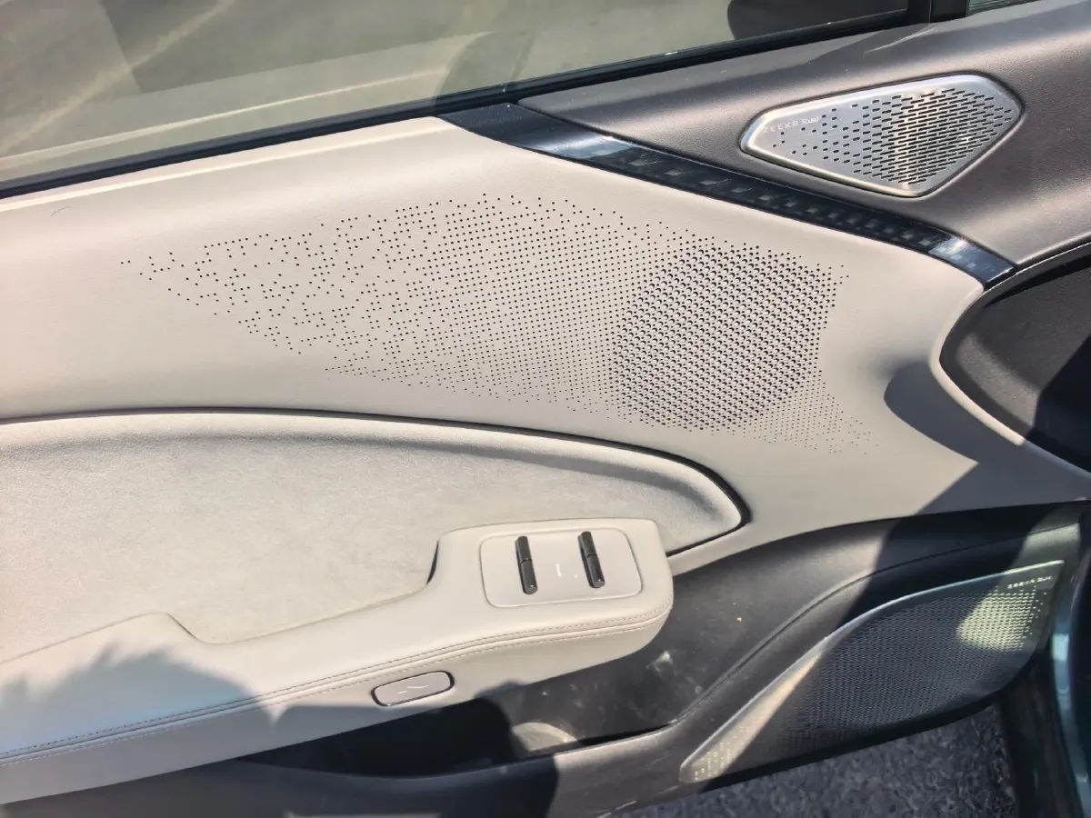 2024 Zeekr 007 BEV 100KWH,autocango,china used car exporter,china ev exporter,chinese used car exporter,chinese used ev exporter