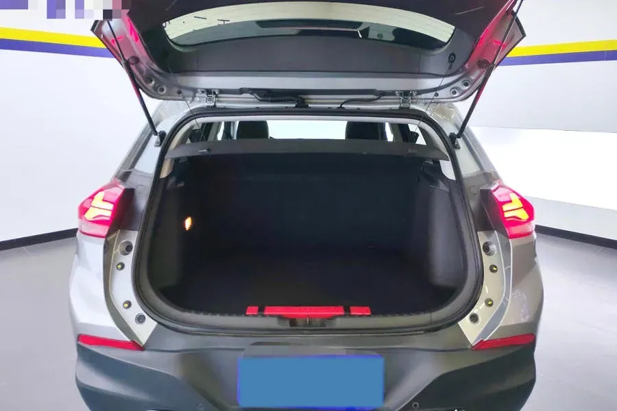 2022 Chevrolet Trax 1.5T 184HP L4 CVT,autocango,china used car exporter,china ev exporter,chinese used car exporter,chinese used ev exporter