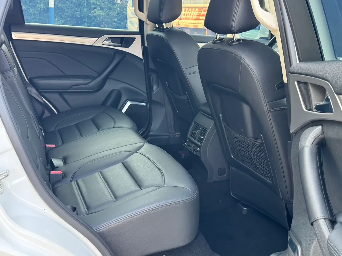 2017 Haval H7 2.0T 231HP L4 6DCT,autocango,china used car exporter,china ev exporter,chinese used car exporter,chinese used ev exporter