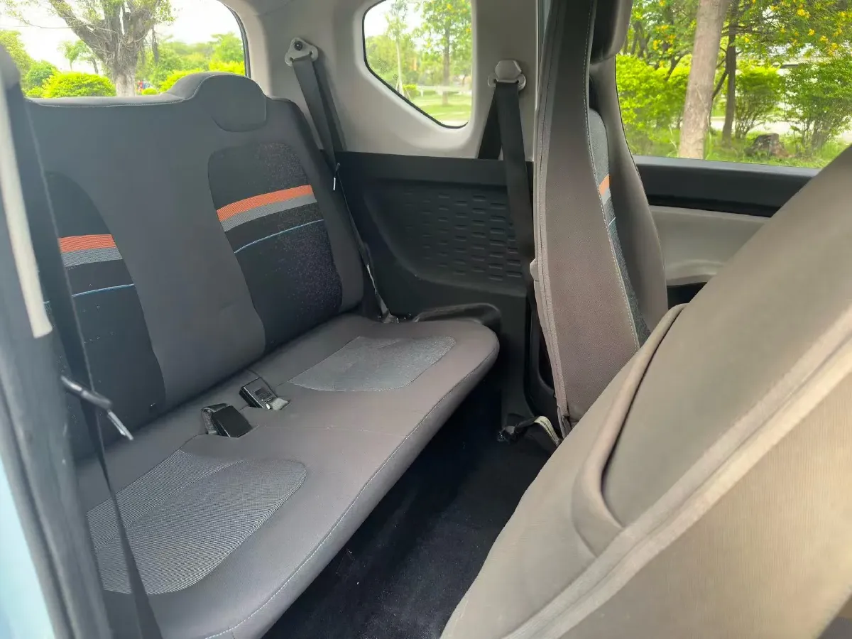 2020 WuLing HongGuang MINI EV BEV 13.8KWH,autocango,china used car exporter,china ev exporter,chinese used car exporter,chinese used ev exporter