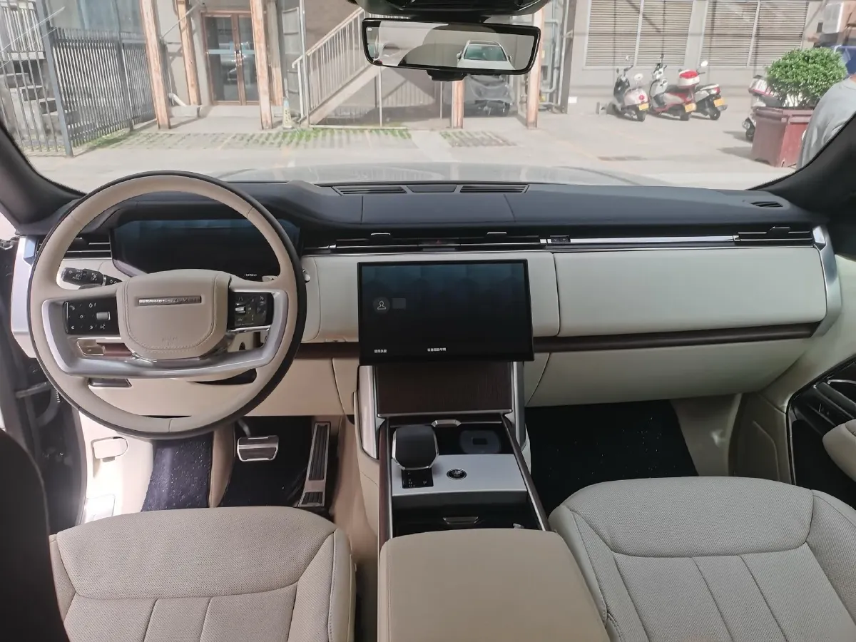 2024 Land Rover Range Rover 3.0T 400HP L6 8AT,autocango,china used car exporter,china ev exporter,chinese used car exporter,chinese used ev exporter