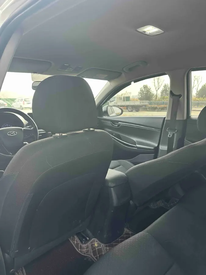 2020 Hyundai Celesta 1.6L 123HP L4 6AT,autocango,china used car exporter,china ev exporter,chinese used car exporter,chinese used ev exporter