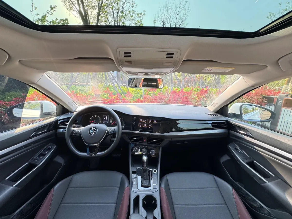 2021 Volkswagen Bora 1.5L 113HP L4 6AT,autocango,china used car exporter,china ev exporter,chinese used car exporter,chinese used ev exporter