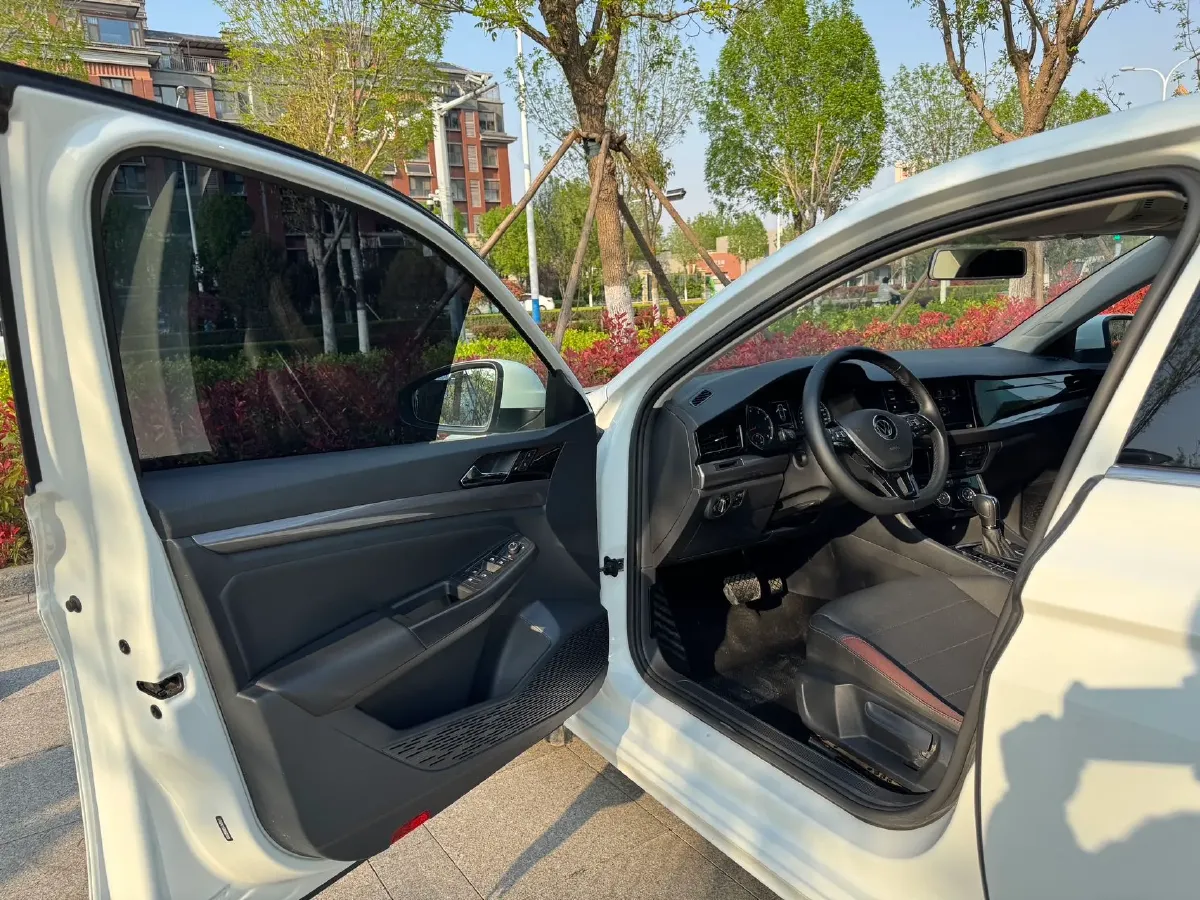 2021 Volkswagen Bora 1.5L 113HP L4 6AT,autocango,china used car exporter,china ev exporter,chinese used car exporter,chinese used ev exporter
