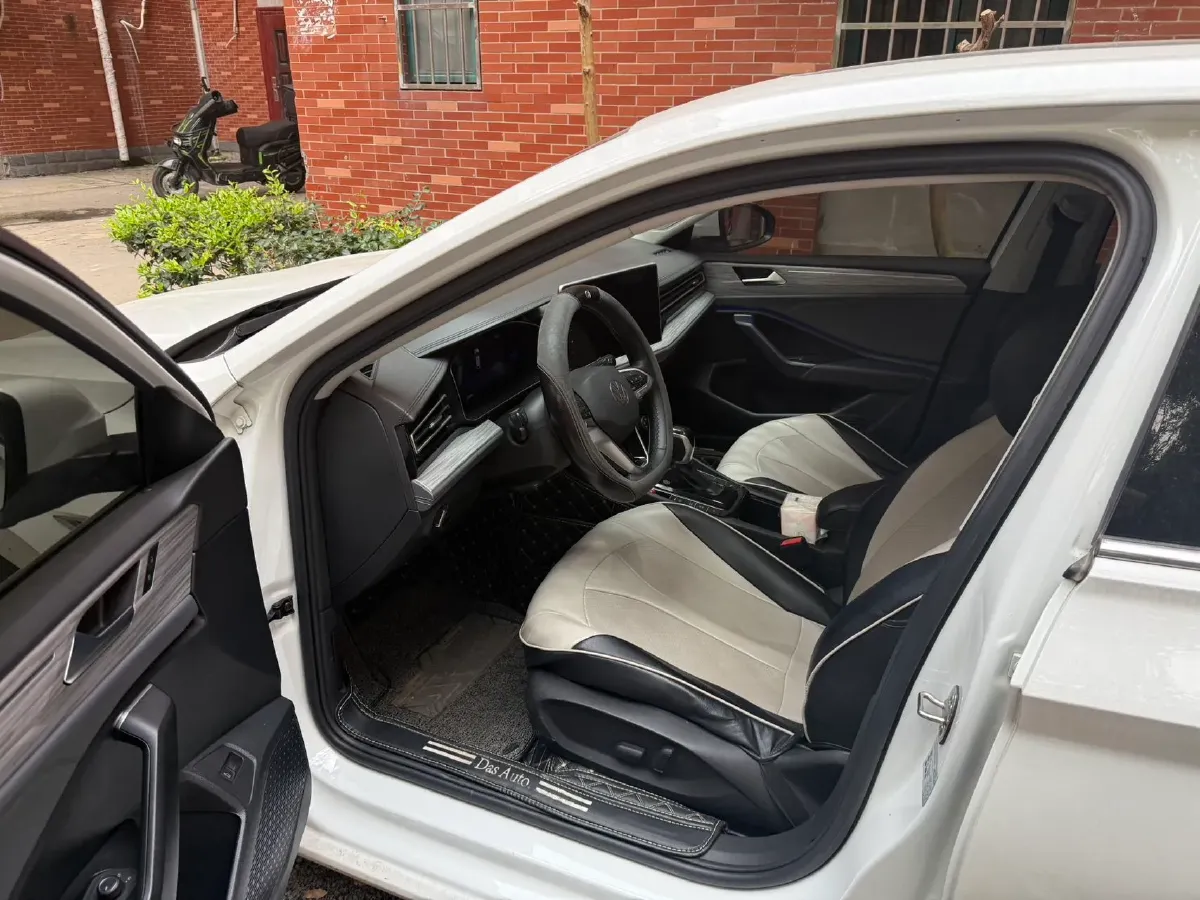 2023 Volkswagen Sagitar 1.4T 150HP L4 7DCT,autocango,china used car exporter,china ev exporter,chinese used car exporter,chinese used ev exporter