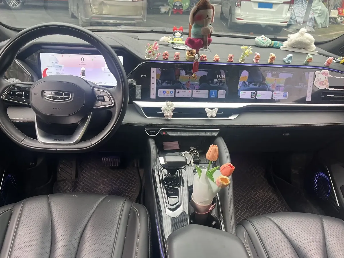 2024 Geely Monjaro 2.0T 218HP L4 7DCT,autocango,china used car exporter,china ev exporter,chinese used car exporter,chinese used ev exporter