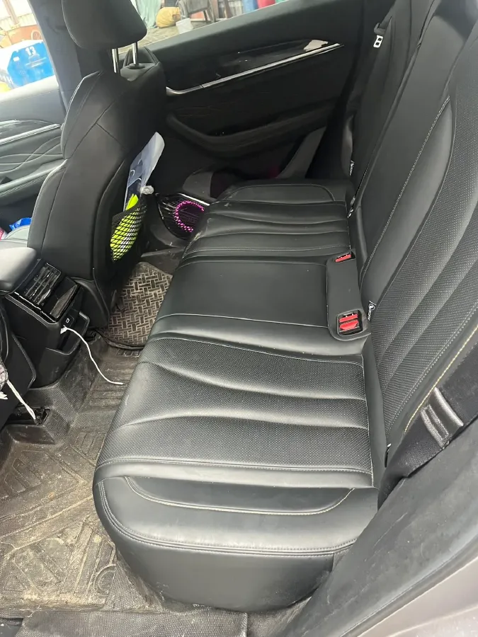 2024 Geely Monjaro 2.0T 218HP L4 7DCT,autocango,china used car exporter,china ev exporter,chinese used car exporter,chinese used ev exporter