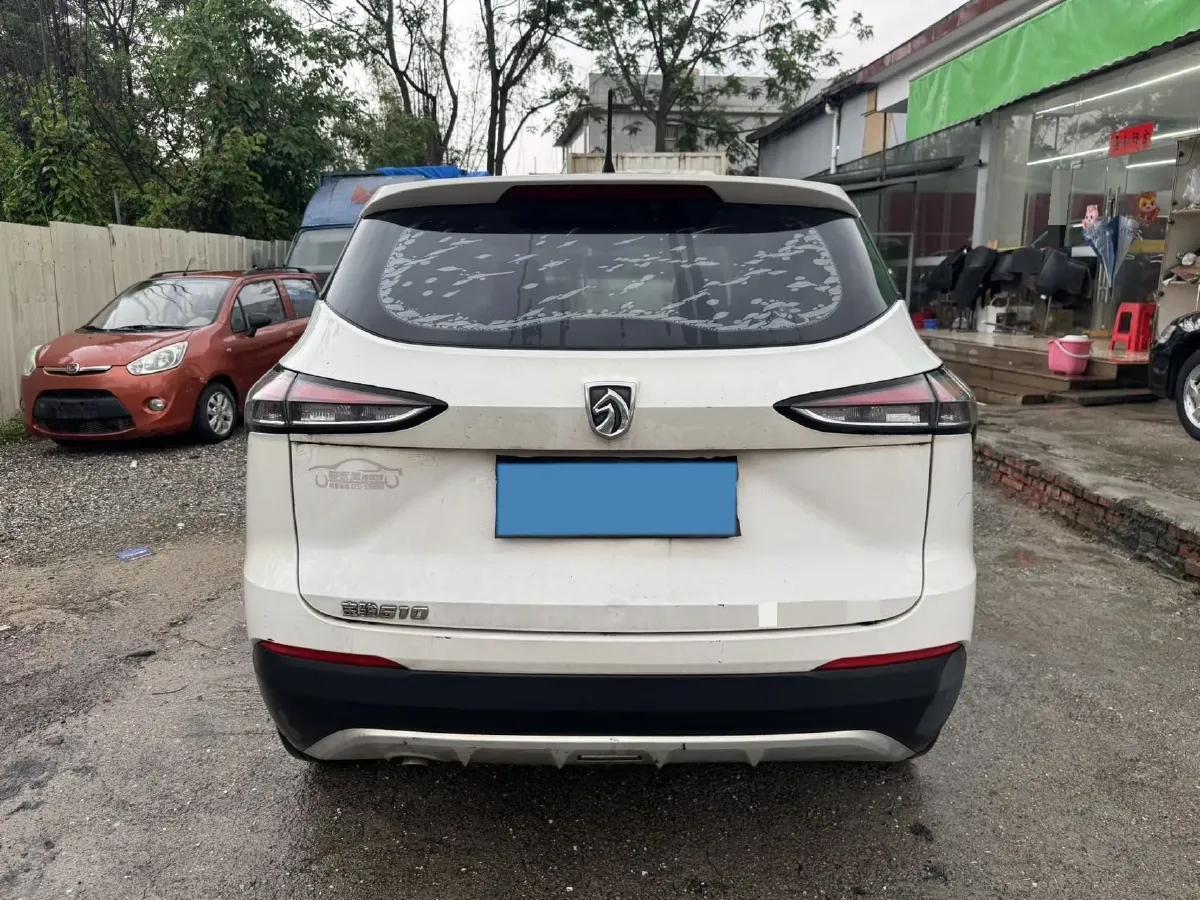 2021 BaoJun 510 1.5L 99HP L4 6MT,autocango,china used car exporter,china ev exporter,chinese used car exporter,chinese used ev exporter