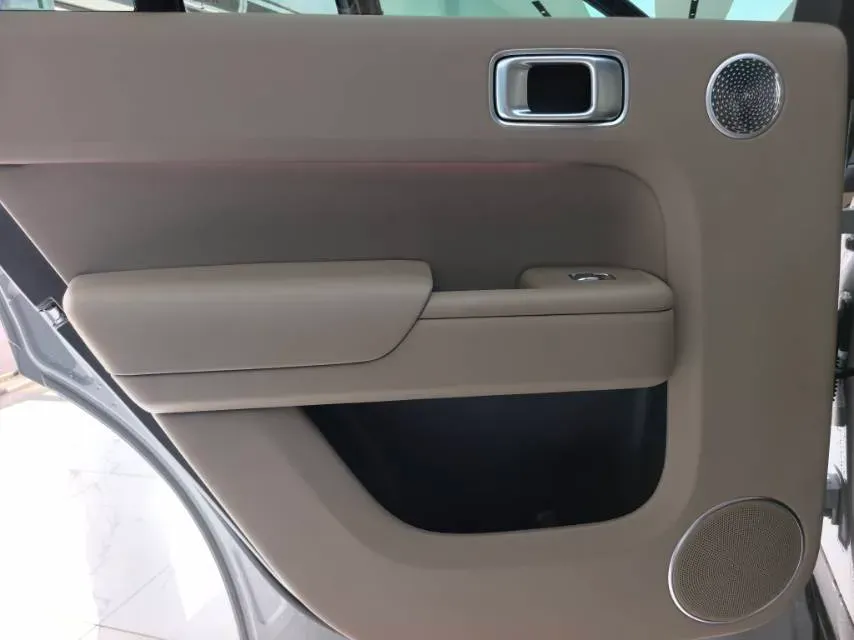 2025 Li L9 Range Extended 154HP REEV,autocango,china used car exporter,china ev exporter,chinese used car exporter,chinese used ev exporter